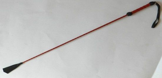 Длинный плетённый стек с наконечником-кисточкой и красной рукоятью - 85 см.