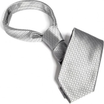 Фиксация Christian Grey’s Silver Tie в виде галстука – серебристая